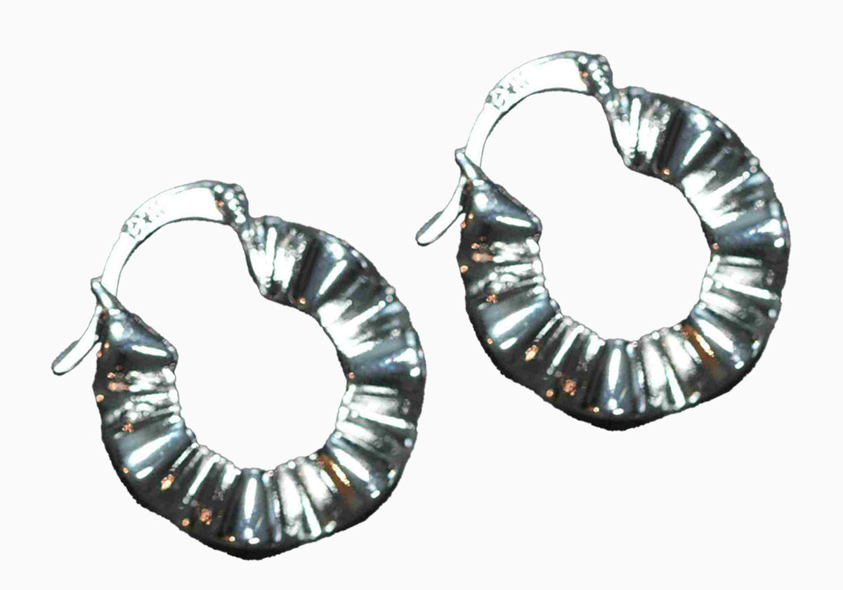 Timeless 17.5mm Hammered Sterling Silver Hoop Earrings – Elegant, Lightweight & Hypoallergenic Hoops for Everyday Chic