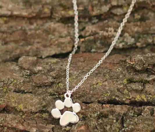 Sterling Silver Intricate Paw Print Pendant 18 inches