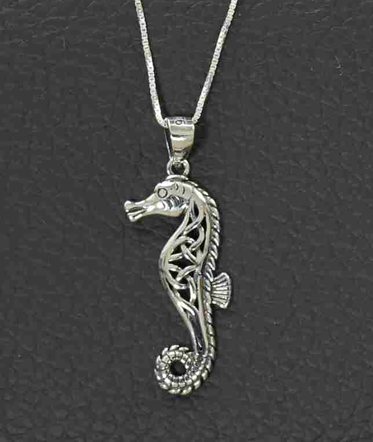 Elegant Sterling Silver Seahorse Pendant on Italian Box Chain – Intricate Ocean-Inspired Design