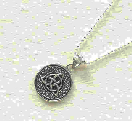 Sacred Sterling Silver Vintage Triquetral Pendant on Elegant Italian Diamond-Cut Ball Chain