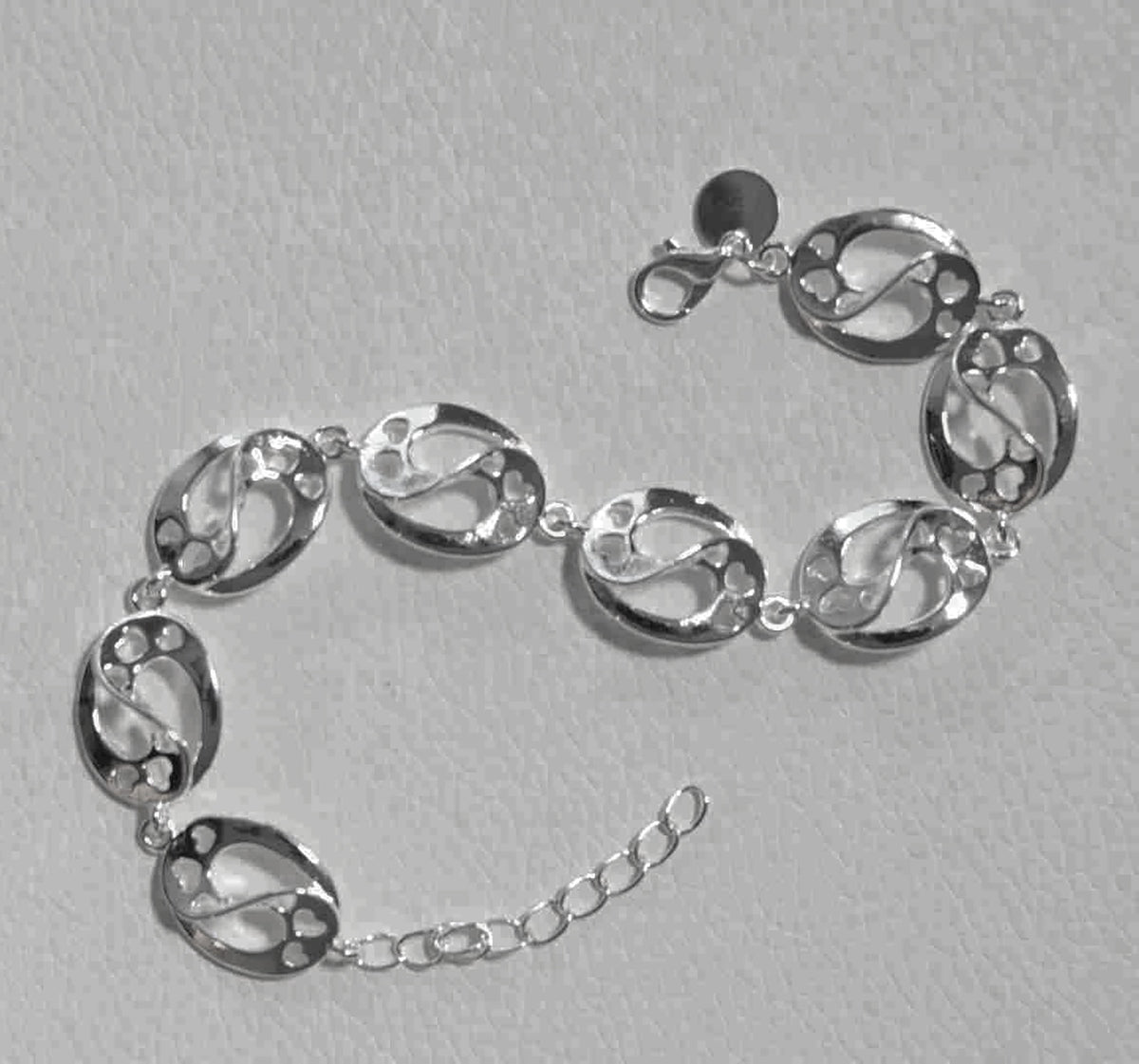 Hearts in Harmony Sterling Silver Link Bracelet –Timeless Love