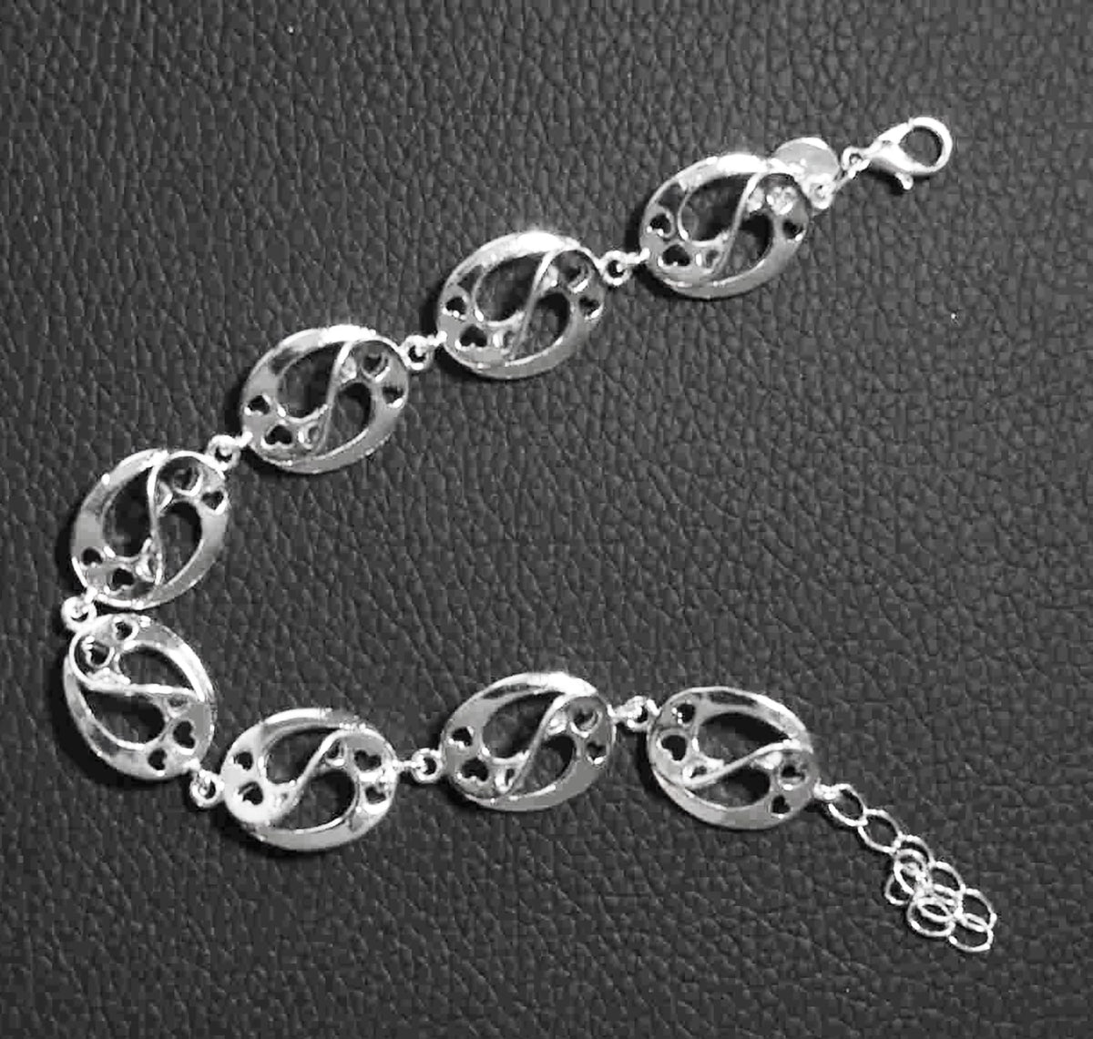 Hearts in Harmony Sterling Silver Link Bracelet –Timeless Love