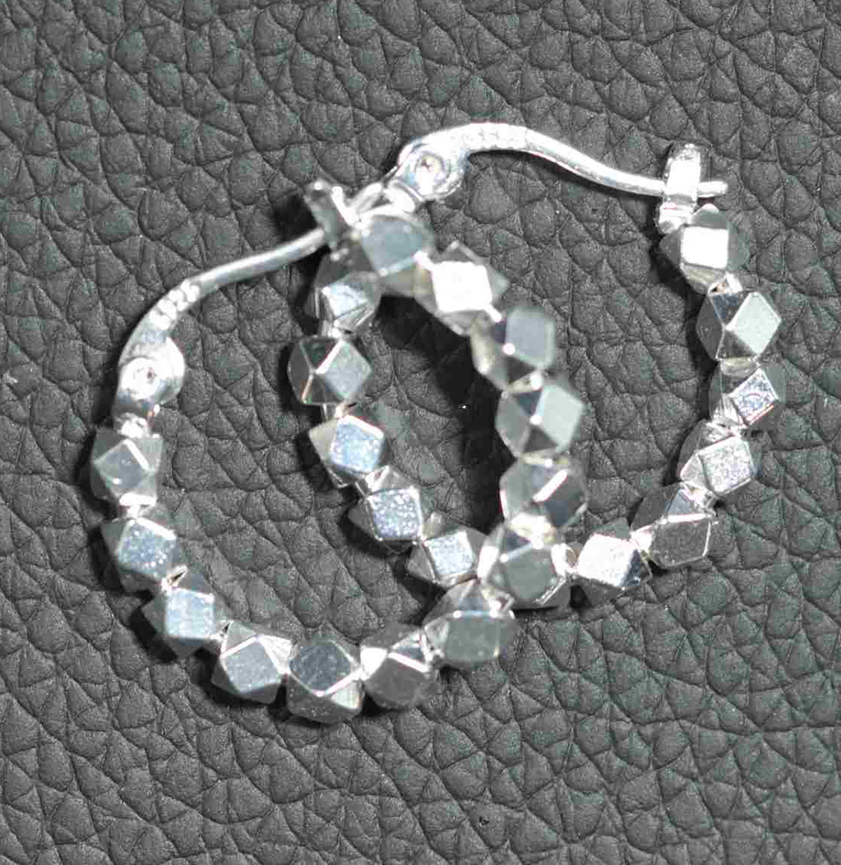 Exquisitely Designed Sterling Silver 20mm Round Hoop Earrings with Sparking Cubic Shaped Beads
