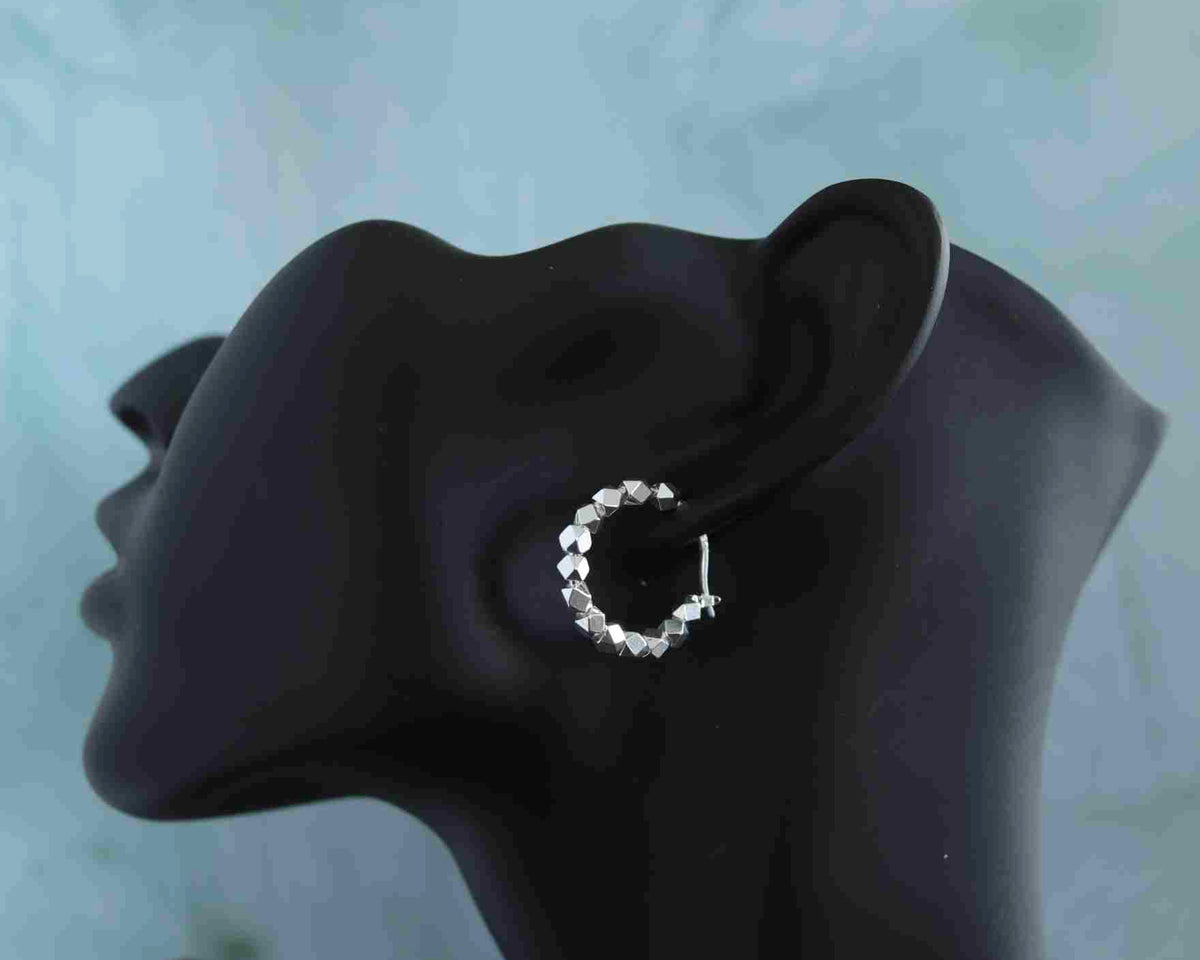 Exquisitely Designed Sterling Silver 20mm Round Hoop Earrings with Sparking Cubic Shaped Beads