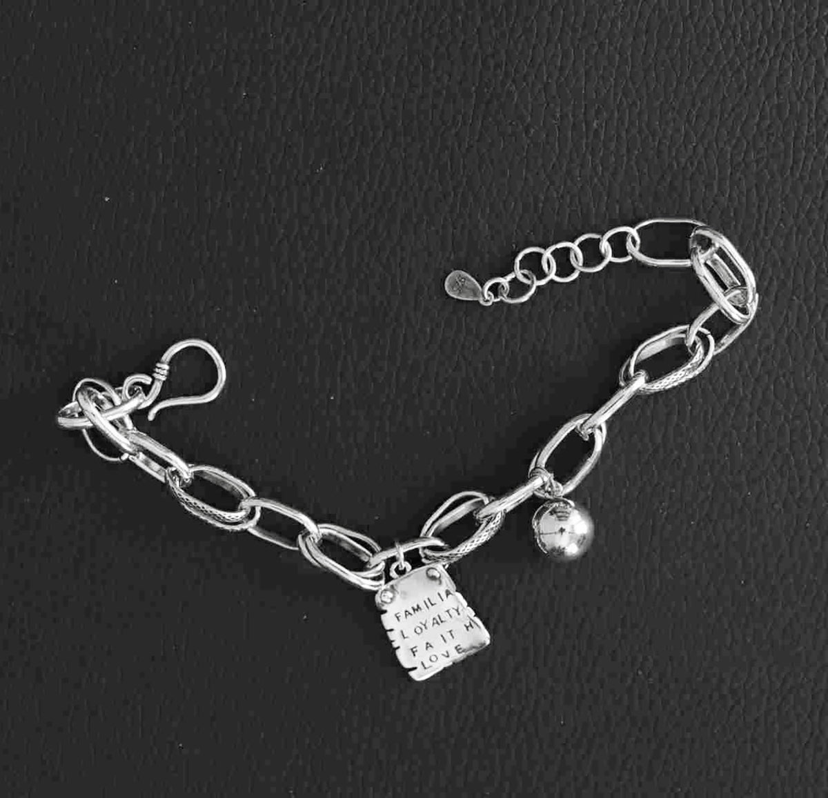 Stunning Sterling Silver Link Platinum Look Bracelet with Familial, Loyalty, Faith & Love Charm