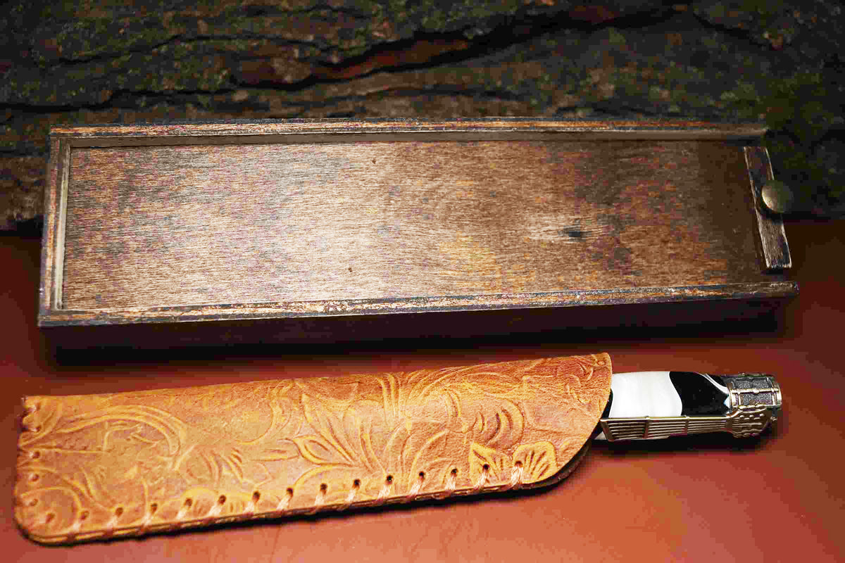 Handcrafted Music Theme Twist Pen – White and Black Acrylic with Antique Brass Finish-Made in USA