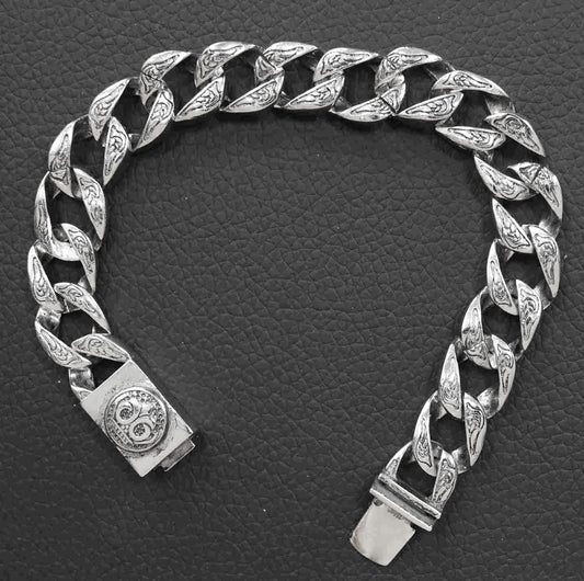 Silver-Plated Cuban Link Bracelet – Strength, Style & Sophistication