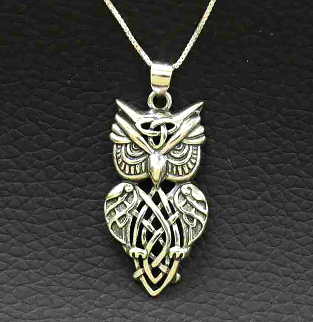 Classy Sterling Silver Vintage Owl Pendant with Intricate Details on Italian Box Chain