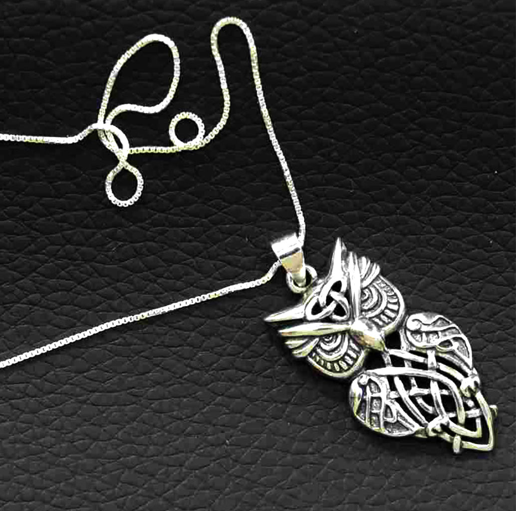 Classy Sterling Silver Vintage Owl Pendant with Intricate Details on Italian Box Chain