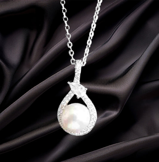 Elegant Freshwater Pearl Pendant in 925 Sterling Silver with Sparkling CZ Halo – Timeless Classy Jewelry for Women