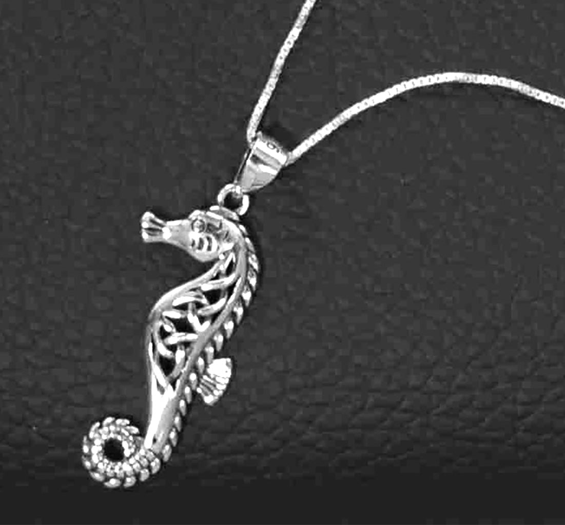 Elegant Sterling Silver Seahorse Pendant on Italian Box Chain – Intricate Ocean-Inspired Design