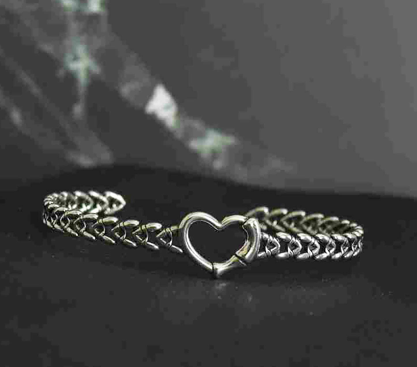 Eternal Heart Radiance – Sterling Silver Platinum-Look Cuff Bangle