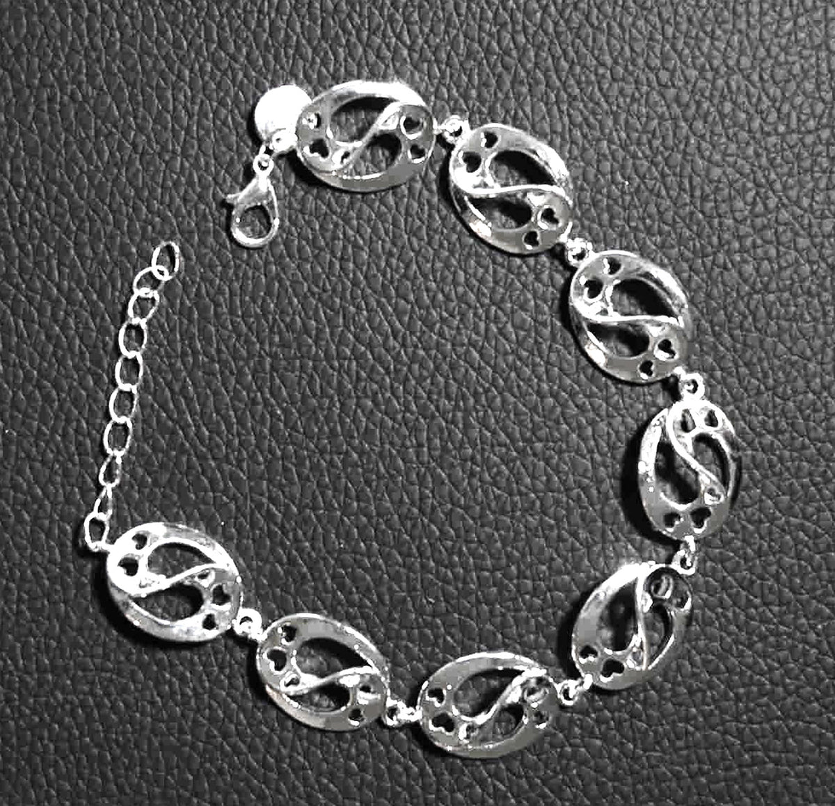 Hearts in Harmony Sterling Silver Link Bracelet –Timeless Love