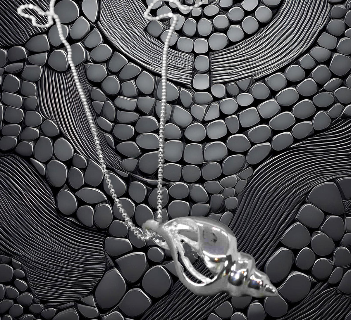 Sterling Silver Sea Shell Pendant Necklace with 18" Italian Diamond-Cut Ball Chain