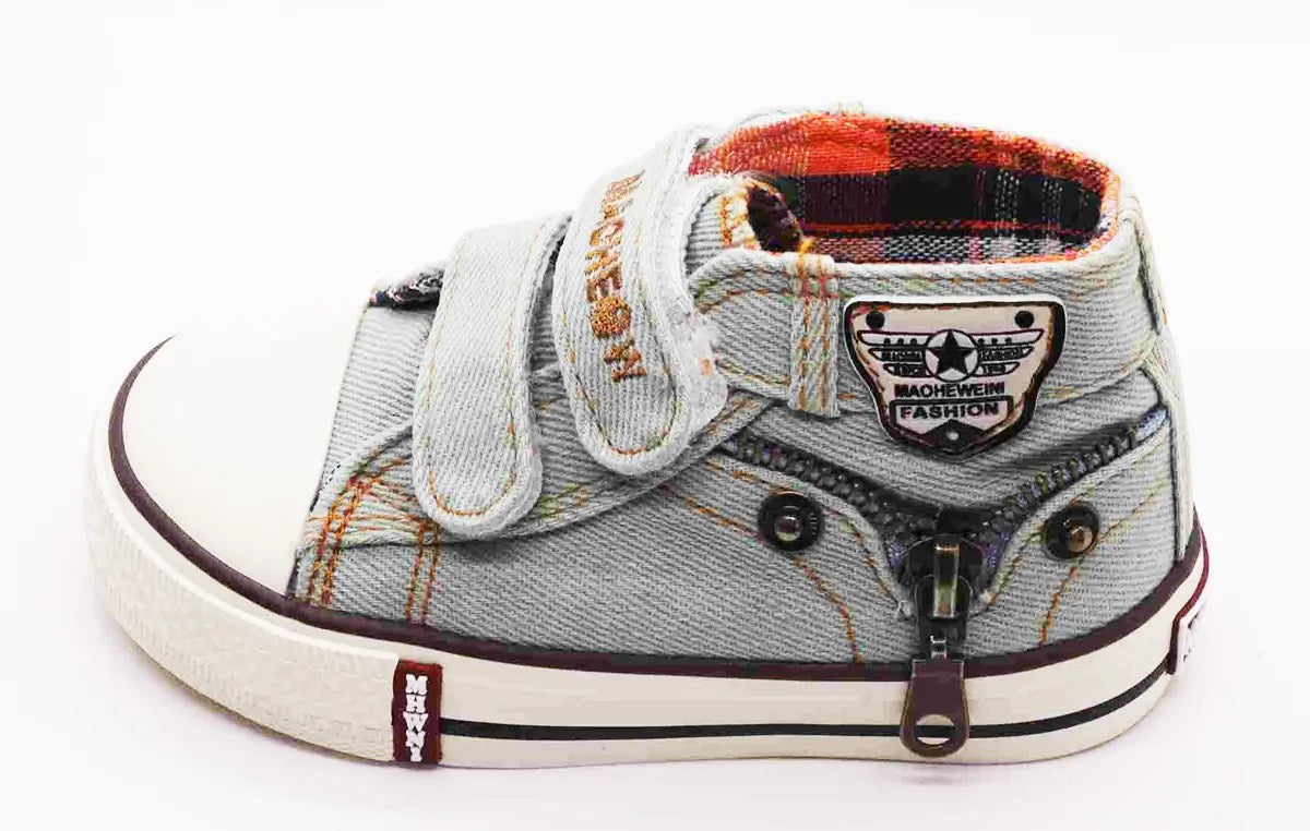 Trendy Tiny Tots Treads Adorable Canvas Unisex Sneakers