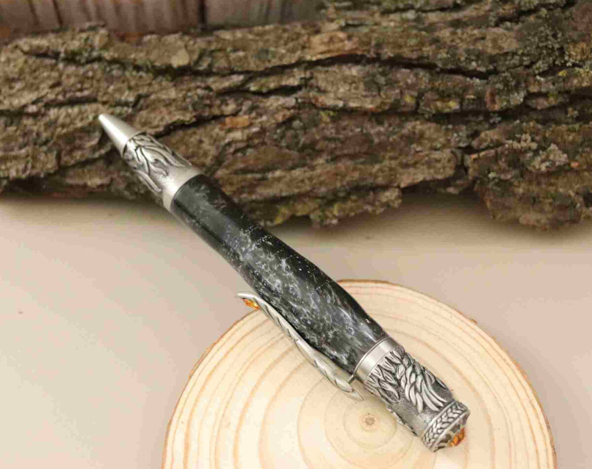 Handcrafted pen
