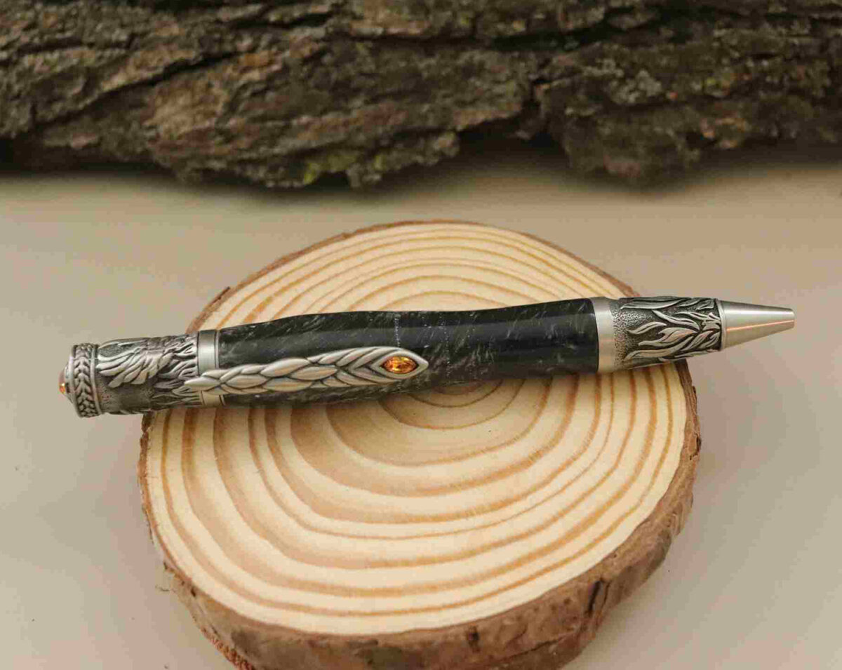 Handcrafted pen