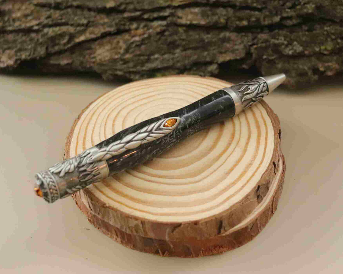 Handcrafted pen