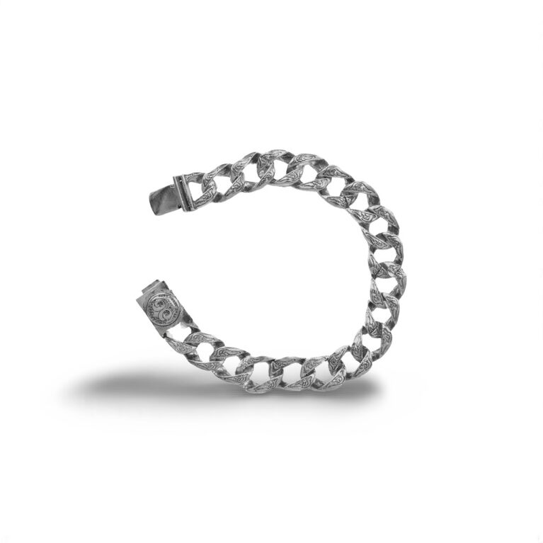 Silver-Plated Cuban Link Bracelet – Strength, Style & Sophistication