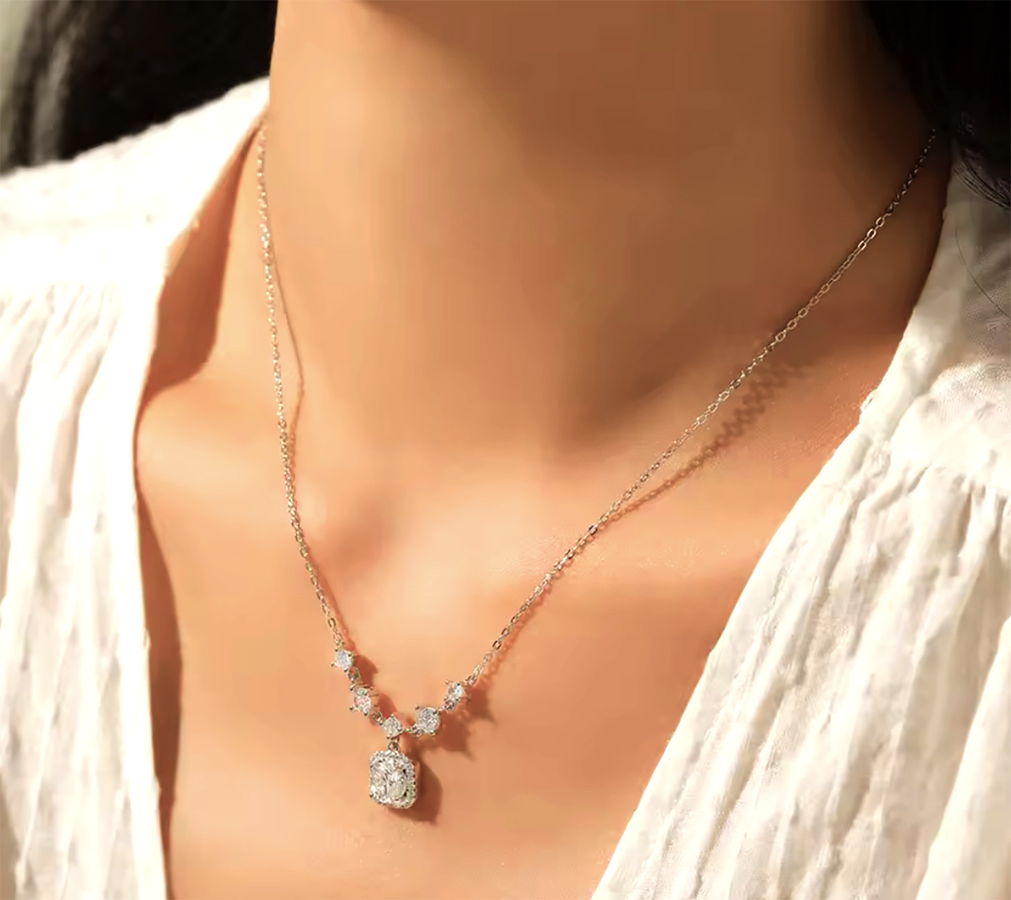 Eternal Sparkle 1.0 Carat Moissanite Sterling Silver Pendant. 925ijewel.com