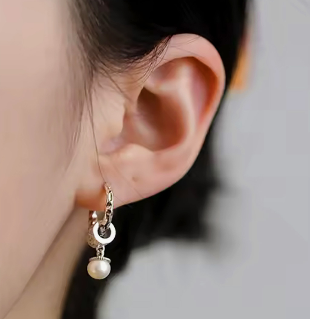 Sterling Silver Freshwater Pearl Hoop Earrings with Intricate Detailing. 925ijewel.com