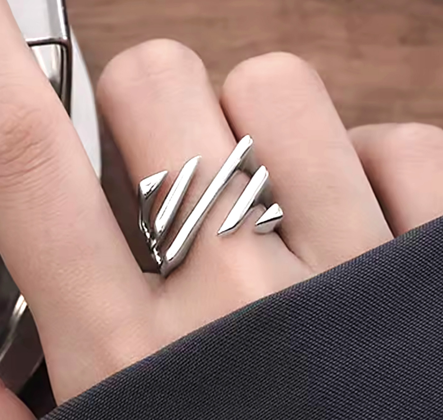 Lines of Love” Sterling Silver Adjustable Stripe Cut-Out Ring. 925ijewel.com