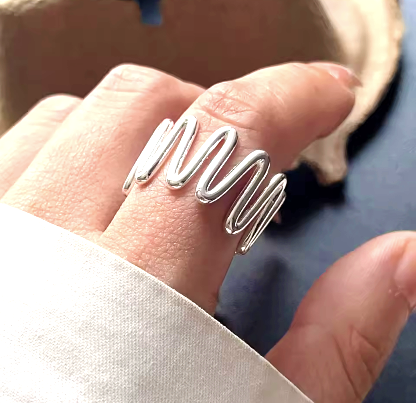 Waves of the Heart – Modern Sterling Silver Zigzag Ring. 925ijewel.com